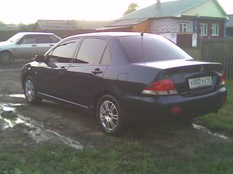 2004 Mitsubishi Lancer Photos