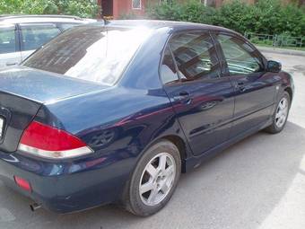 2004 Mitsubishi Lancer Photos