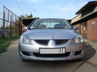 2004 Mitsubishi Lancer Photos