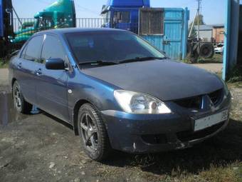 2004 Mitsubishi Lancer Pictures