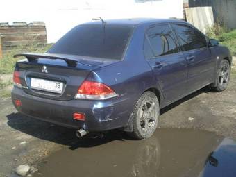 2004 Mitsubishi Lancer Pictures