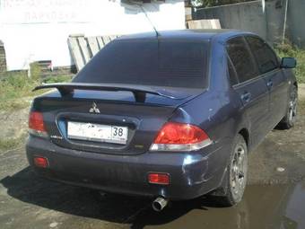 2004 Mitsubishi Lancer Pictures