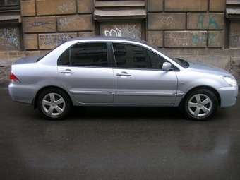 2005 Mitsubishi Lancer Wallpapers