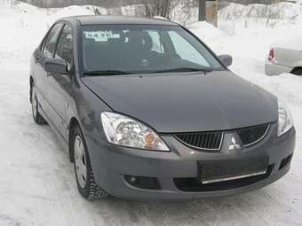 2005 Mitsubishi Lancer Pictures