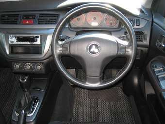 2005 Mitsubishi Lancer Pictures