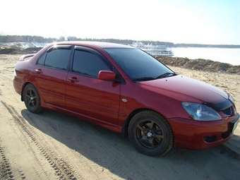 2005 Mitsubishi Lancer Pics