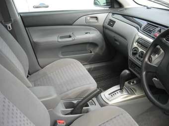 2005 Mitsubishi Lancer Photos