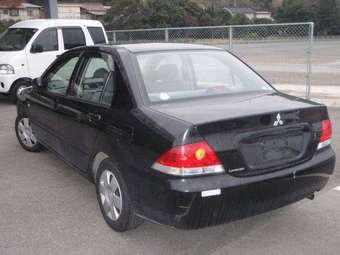 2005 Mitsubishi Lancer Pictures