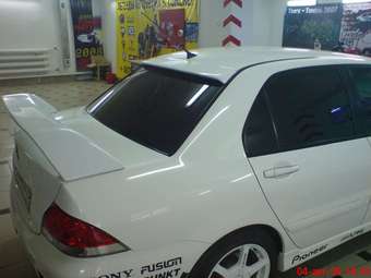 2005 Mitsubishi Lancer Photos
