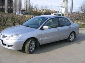 2005 Mitsubishi Lancer Photos