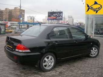 2005 Mitsubishi Lancer Pictures