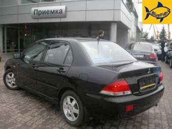 2005 Mitsubishi Lancer Photos