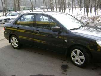 2005 Mitsubishi Lancer Pictures