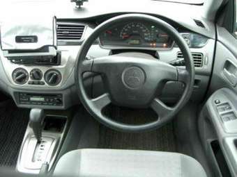 2005 Mitsubishi Lancer Pics