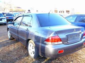 2005 Mitsubishi Lancer Photos