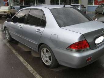 2005 Mitsubishi Lancer Photos