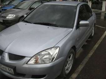 2005 Mitsubishi Lancer Pictures