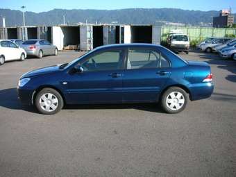 2005 Mitsubishi Lancer Photos