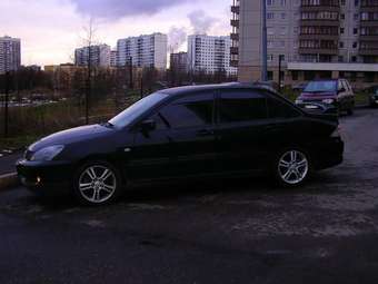 2005 Mitsubishi Lancer Pictures