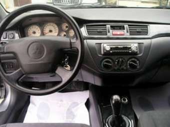 2005 Mitsubishi Lancer Pictures
