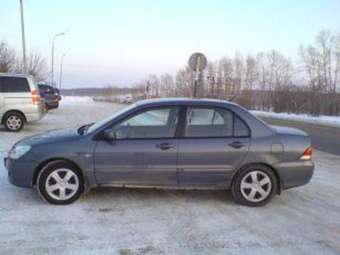 2005 Mitsubishi Lancer Pictures