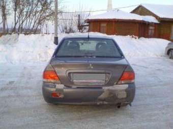 2005 Mitsubishi Lancer Photos