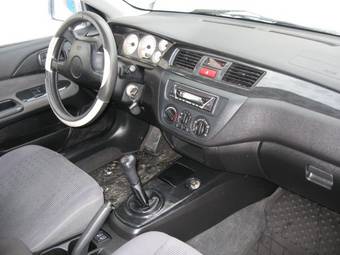 2005 Mitsubishi Lancer Pics