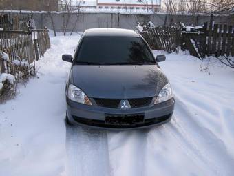 2005 Mitsubishi Lancer Pictures