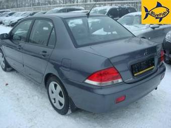 2005 Mitsubishi Lancer Photos