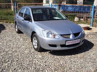 2005 Mitsubishi Lancer Pictures