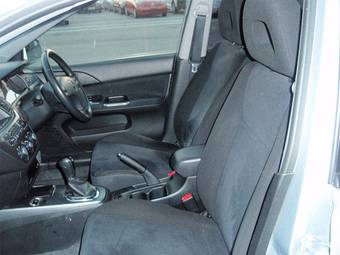 2005 Mitsubishi Lancer Photos