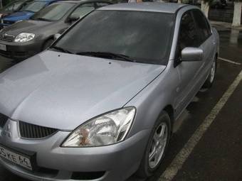 2005 Mitsubishi Lancer Pictures