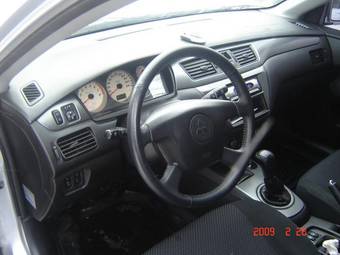 2005 Mitsubishi Lancer Pictures