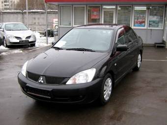 2005 Mitsubishi Lancer Pictures