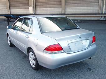 2005 Mitsubishi Lancer Pictures