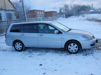 2005 Mitsubishi Lancer Pictures