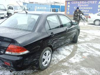 2005 Mitsubishi Lancer Pictures