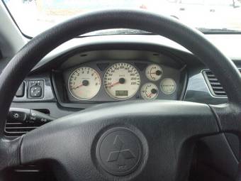 2005 Mitsubishi Lancer Photos