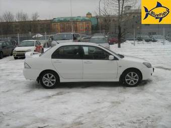 2005 Mitsubishi Lancer Pictures