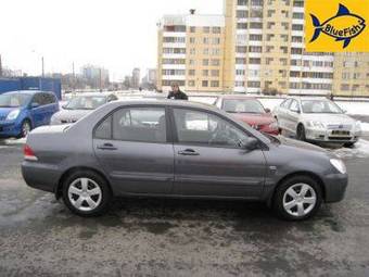 2005 Mitsubishi Lancer Pictures