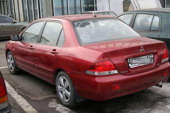 2005 Mitsubishi Lancer Photos