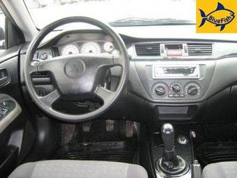 2005 Mitsubishi Lancer Images