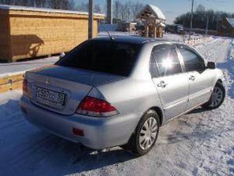 2005 Mitsubishi Lancer Pics