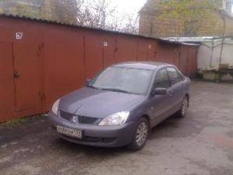 2005 Mitsubishi Lancer Photos