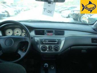 2005 Mitsubishi Lancer Images