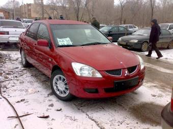 2005 Mitsubishi Lancer Photos