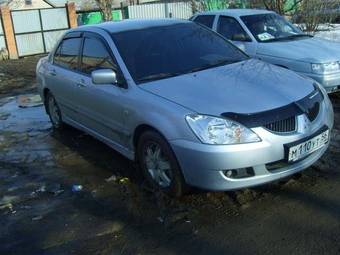 2005 Mitsubishi Lancer Pictures