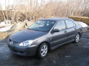 2005 Mitsubishi Lancer Photos