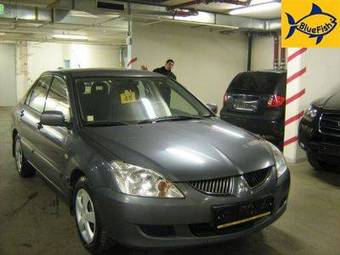 2005 Mitsubishi Lancer Pictures