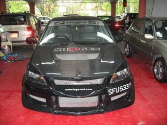 2005 Mitsubishi Lancer Pictures